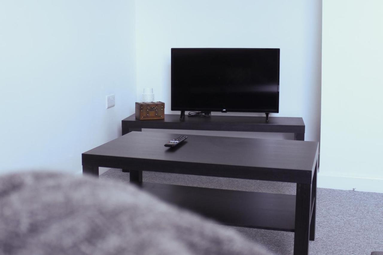 Stylish 1Br Apartment In The Heart Of Heywood Exteriör bild