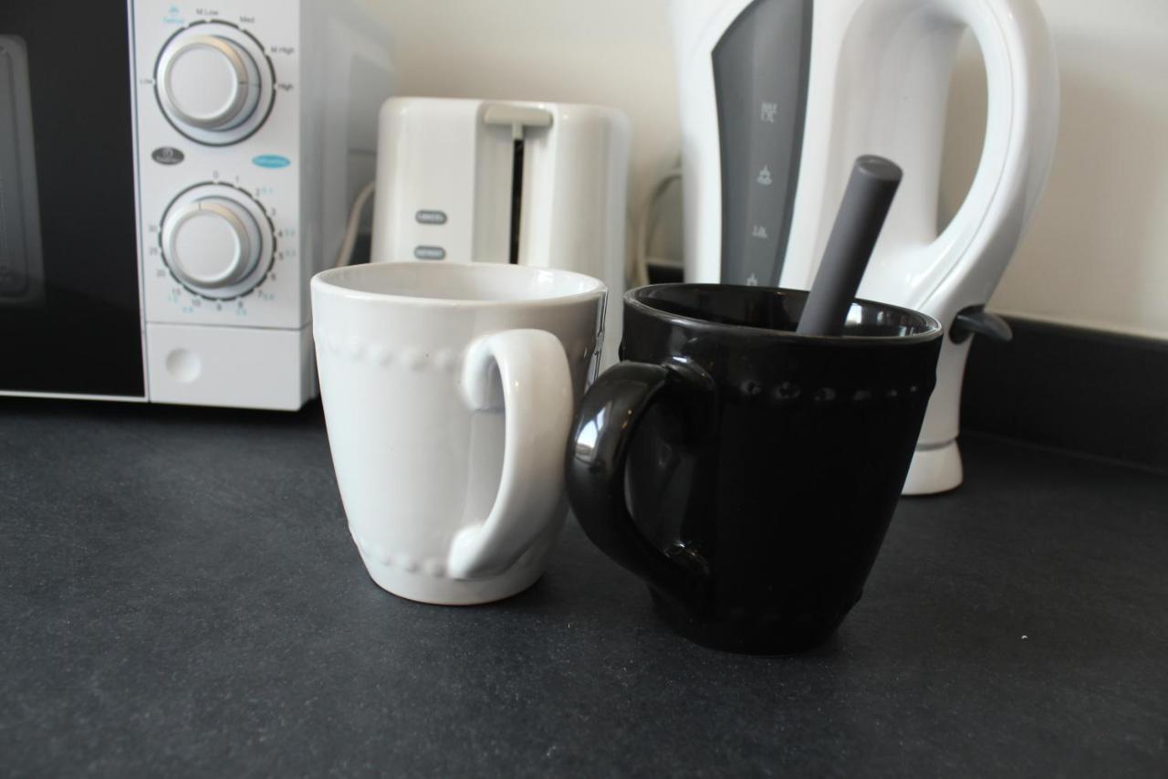 Stylish 1Br Apartment In The Heart Of Heywood Exteriör bild