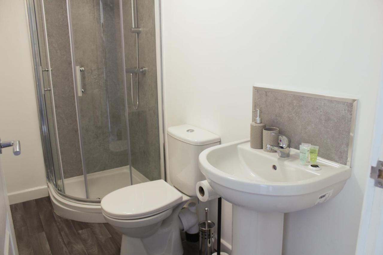 Stylish 1Br Apartment In The Heart Of Heywood Exteriör bild